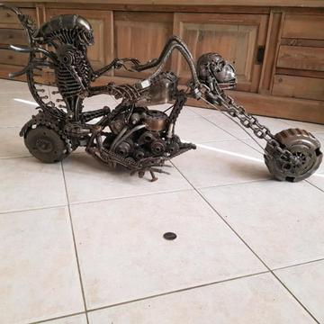 Chopper recycled metal art (Alien vs Predator)