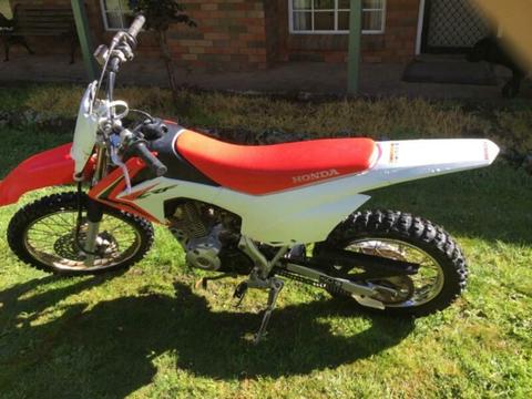 Honda crf125f small wheel