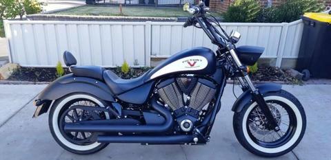 victory highball motorcycle