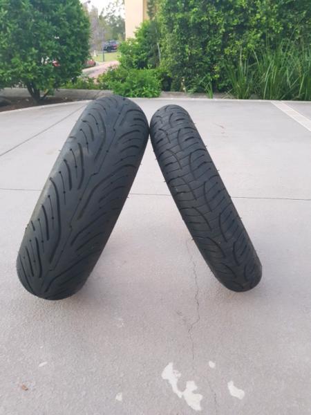 Set of Michelin Pilot Road 4 GT tyres. 120/70ZR17 and 180/55ZR17