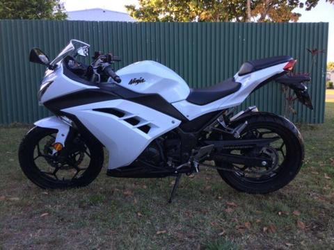 2014 Kawasaki ninja 300 motorcycle