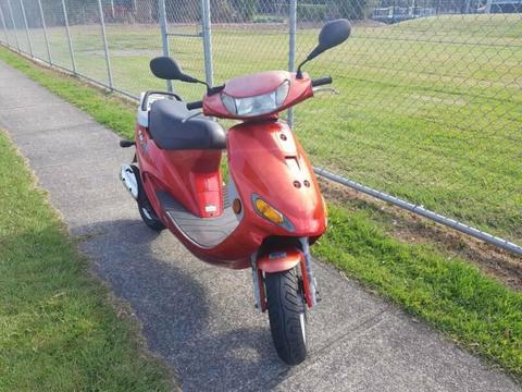 Kymco Vibe 50 scooter