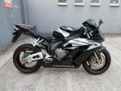 2005 Honda CBR1000RR (Fireblade)