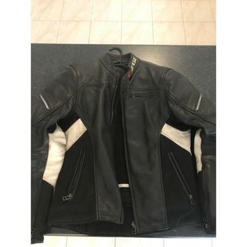 Motorcycle jacket size 46