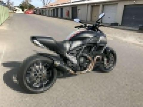 Ducati Diavel Dark Stealth
