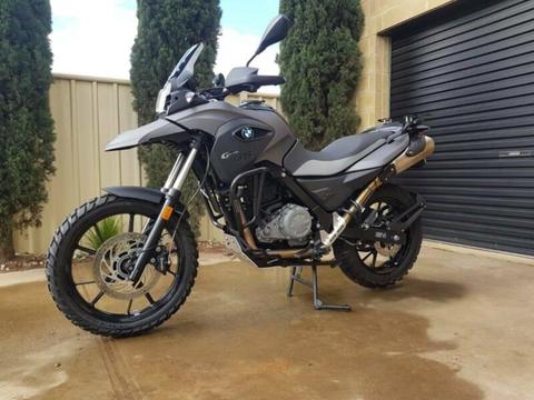 BMW G650GS 2015 Model, near new, only 1500 kms, heaps of accessories i