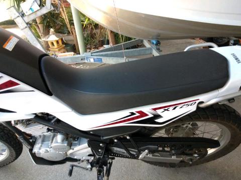 Yamaha xt250