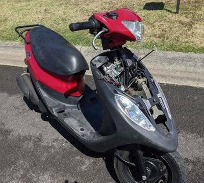 SYM JOLIE 50cc SCOOTER MOPED -- $180