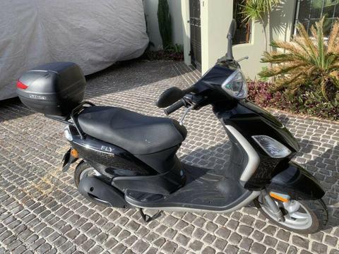 Scooter Piaggio fly 150