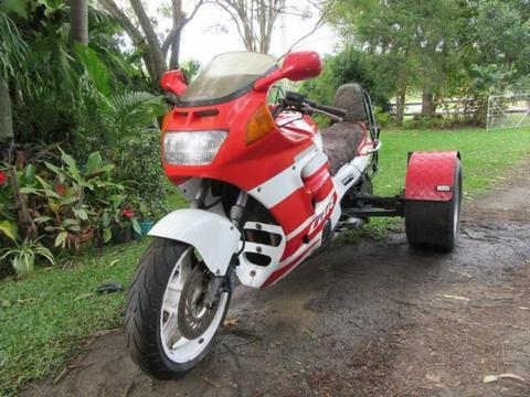 Honda CBR 1000 Trike ........ plus 8 x 5 Trailer