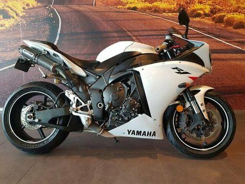 2010 Yamaha YZF-R1 Road Bike 998cc