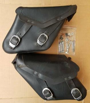 Leather Saddlebags. Harley Davidson Dyna Models