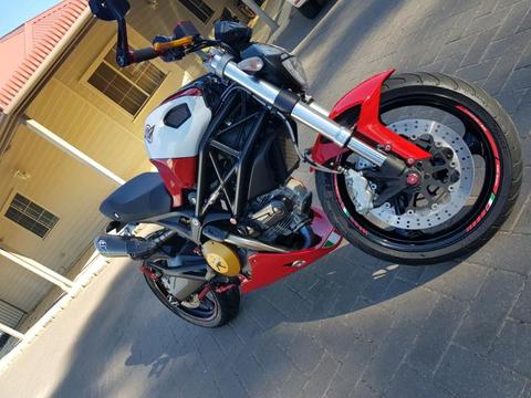 Ducati monster 659