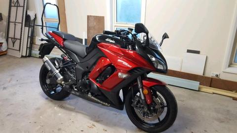 Kawasaki Ninja 1000 ABS 2015 Red/ Black 22000kms