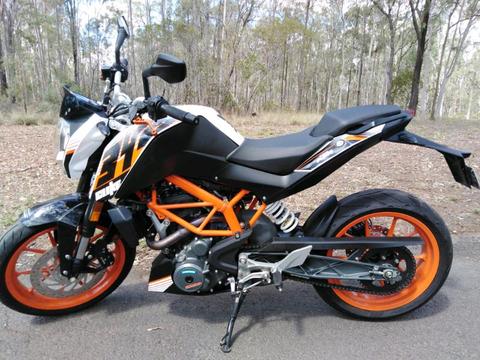 2015 KTM Duke 390