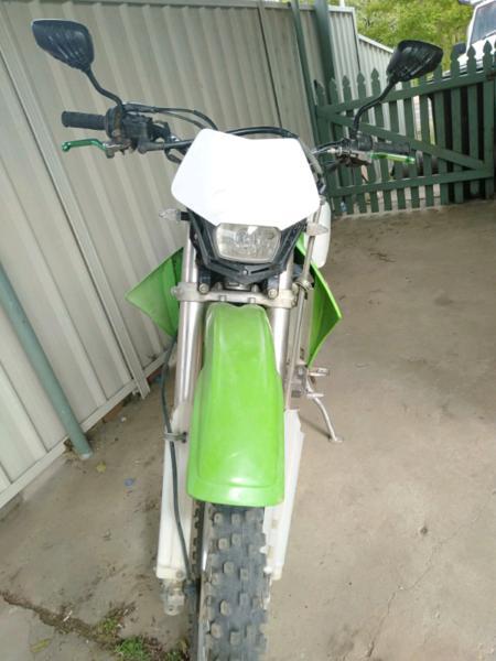 Klx 250 . 2007