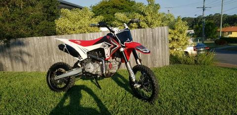 Thumpstar 155cc HO and BSE 160cc dirtbikes
