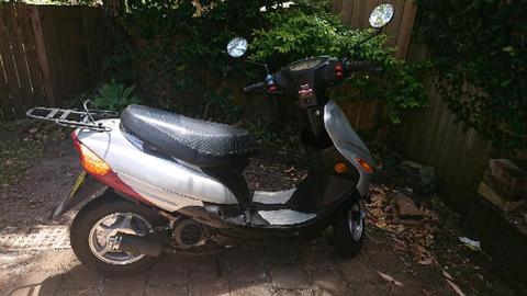 2007 Yiben Scooter 50cc great condition low kms