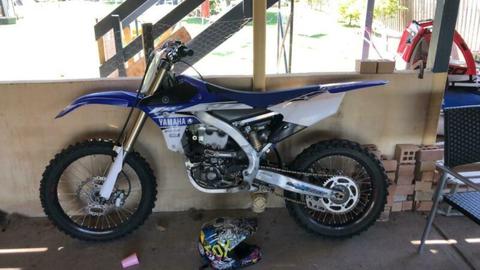 2017 yzf450 ONLY 15 HOURS on it