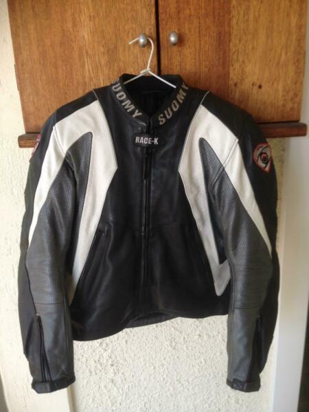 Leather jacket. Womans Suomy size 48