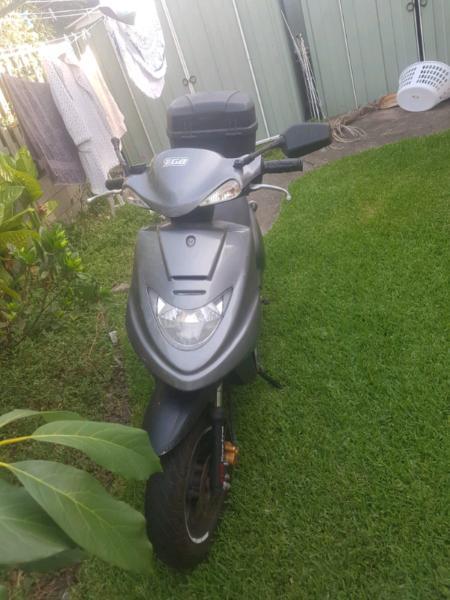 50cc scooter selling cheap