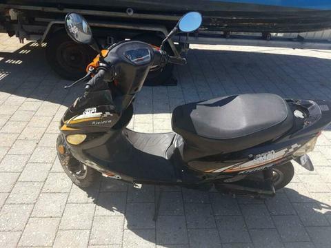 Moped MCI Riviera