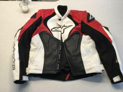 Alpine Stars leather motorcycle jacket US 40 EU 50 size M ?