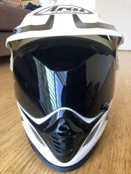 Motorcycle helmet Arai XD4 - Medium size