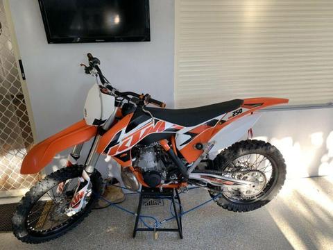 2015 SX250 20hr