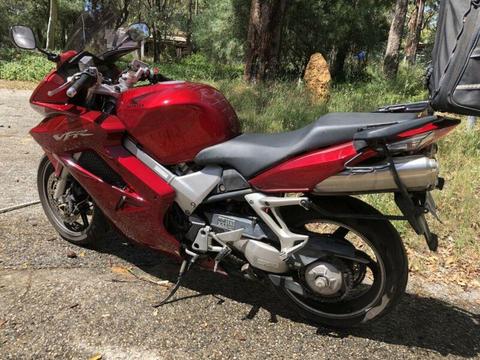 Vfr800 with panniers