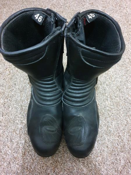 SIZE 46 MOTORCYCLE BOOTS