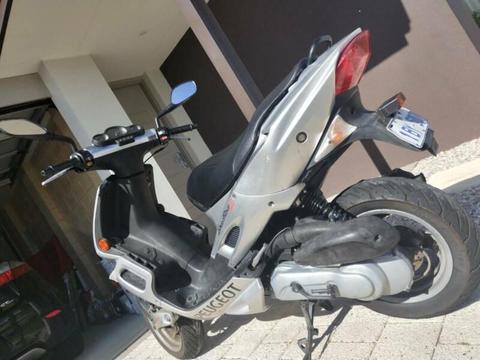 Peugeot Speedfight 2 2004 $850 if sold this week!
