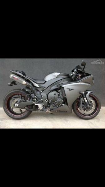 2012 Yamaha R1 Excellent Condition