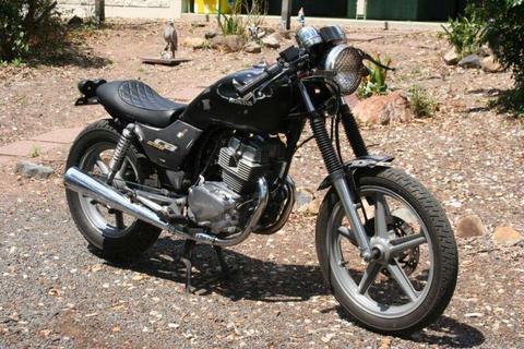 Honda CB250 Cafe Racer - 2004 With clean title
