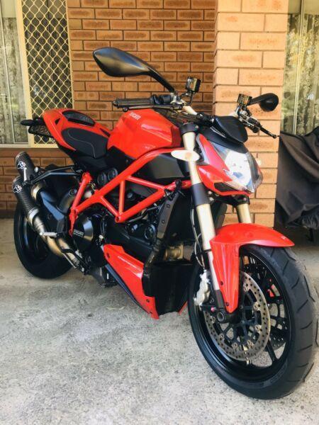 Ducati Streetfighter 848 EVO Testastretta❗️plus $3k extras‼️