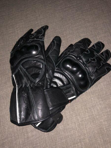 Small leather motorcycle gloves