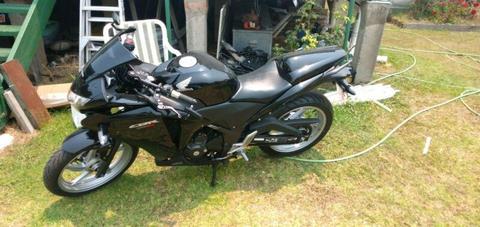 2011 CBR250r with abs and rego 18/7/2020