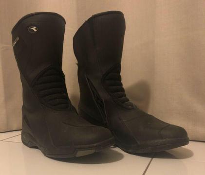 Diadora motorcycle boots