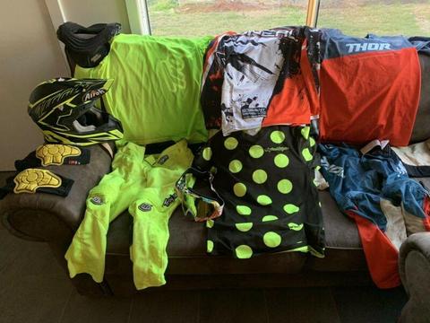 Motocross youth kit (XL and L)