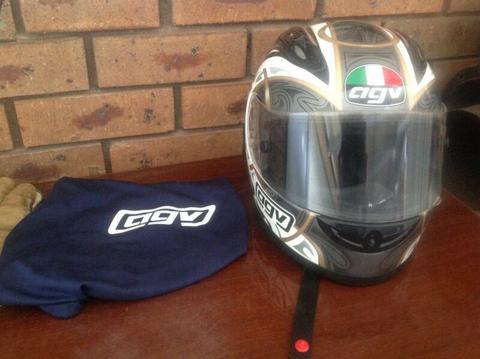 Motorbike helmet for sale,comes with bag