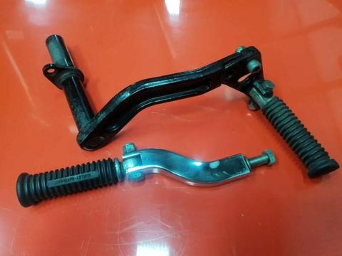 Harley davidson pillion pegs