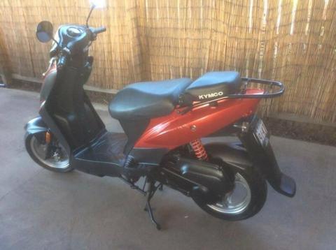 KYMCO AGILITY 50cc SCOOTER 2014 MODEL. EXCELLENT CONDITION !!!1!!!!