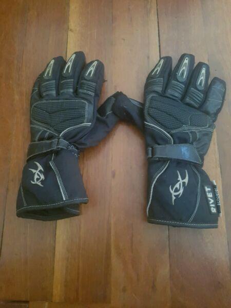 RIVET Motorbike Gloves (Used)