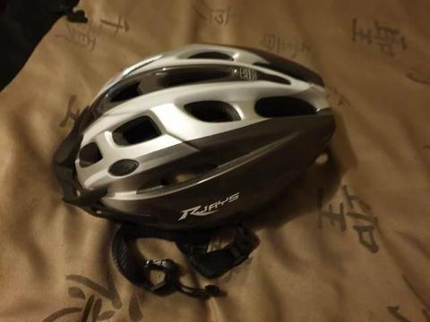 RJAYS XXL bike helmet