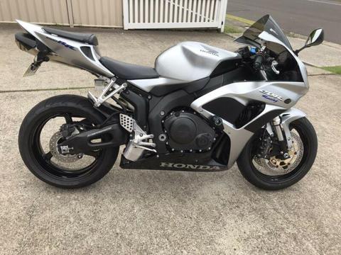 HONDA CBR 1000RR 2007