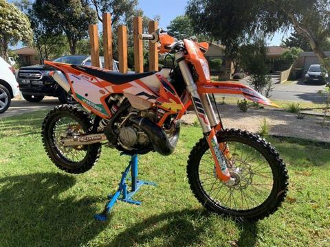 2017 KTM 250EXC super low hours - IMMACULATE!