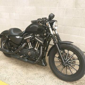 Harley 883 Iron 2012 very low ks