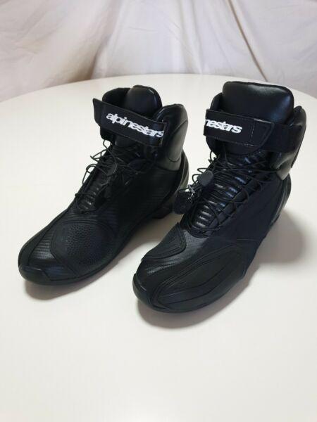 Alpinestars Street Motorcycle Boots in Like New Condition