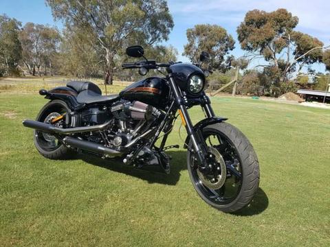 2017 Harley Davidson CVO Breakout