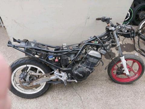 Kawasaki gpx250 ex 250 1988 parts or repair